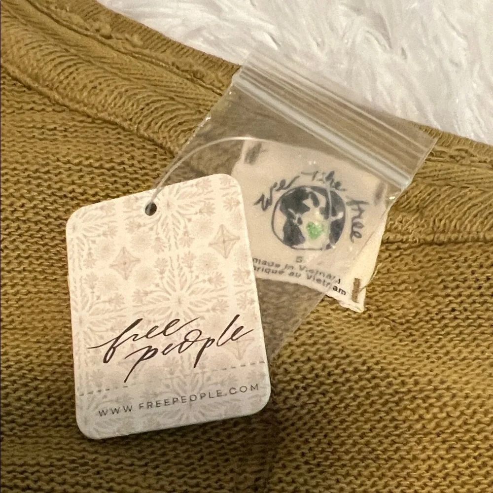 Free People stylish olive